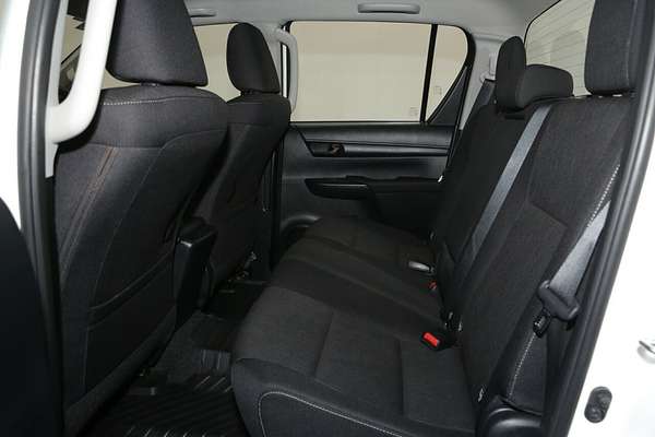 2024 Toyota Hilux SR GUN126R 4X4