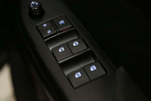 2024 Toyota Hilux SR GUN126R 4X4