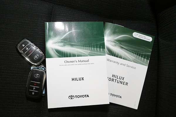 2024 Toyota Hilux SR GUN126R 4X4