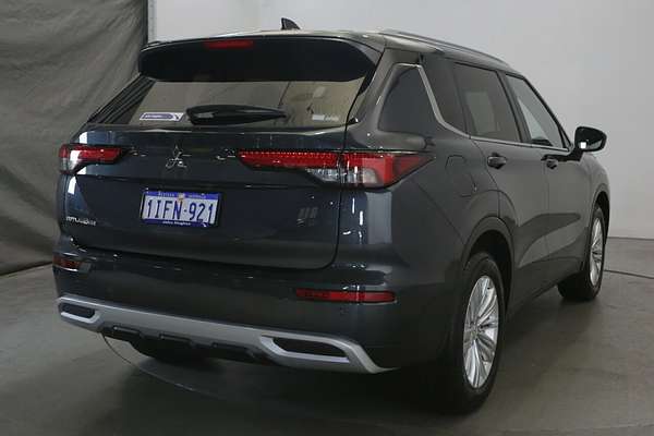 2024 Mitsubishi Outlander LS ZM