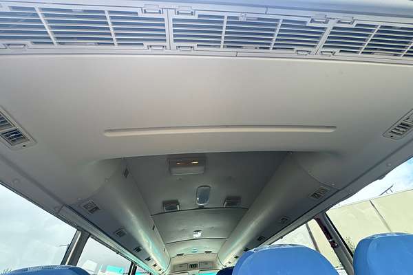 2015 Mitsubishi ROSA DELUXE BE600