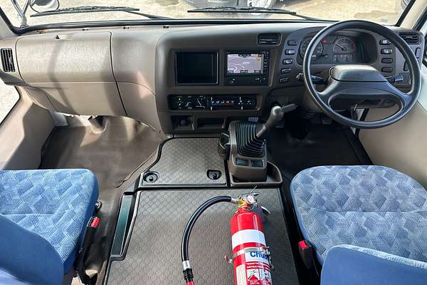 2015 Mitsubishi ROSA DELUXE BE600