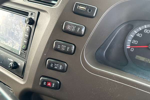 2015 Mitsubishi ROSA DELUXE BE600