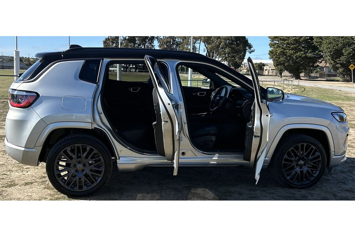 2023 Jeep Compass S-Limited M6