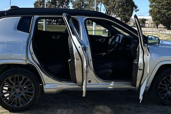 2023 Jeep Compass S-Limited M6
