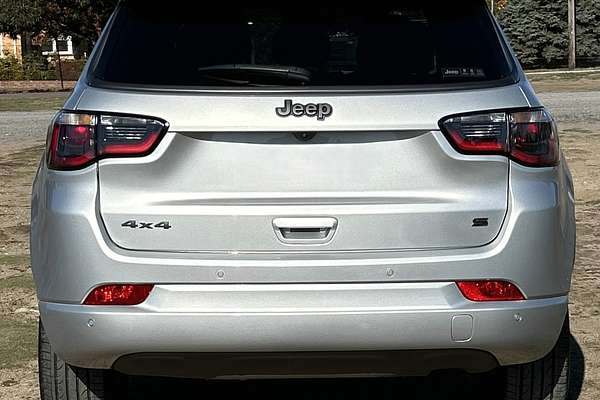 2023 Jeep Compass S-Limited M6