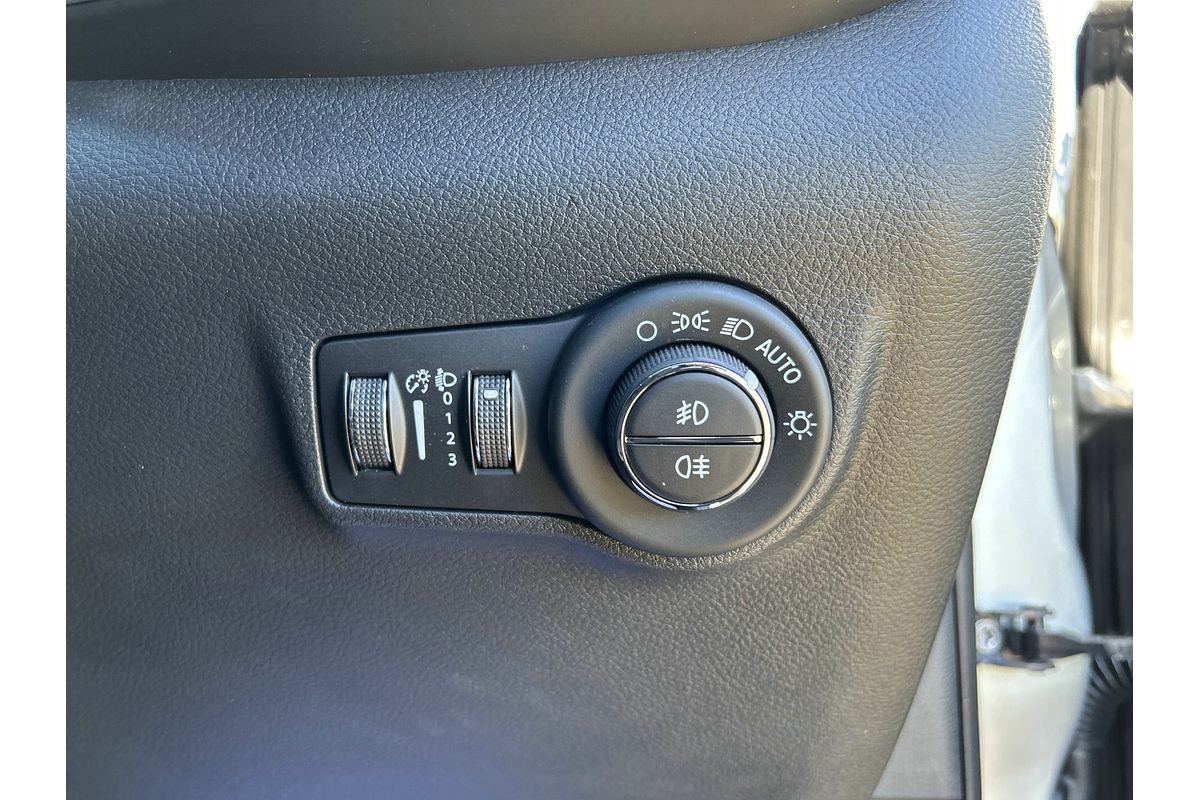 2023 Jeep Compass S-Limited M6