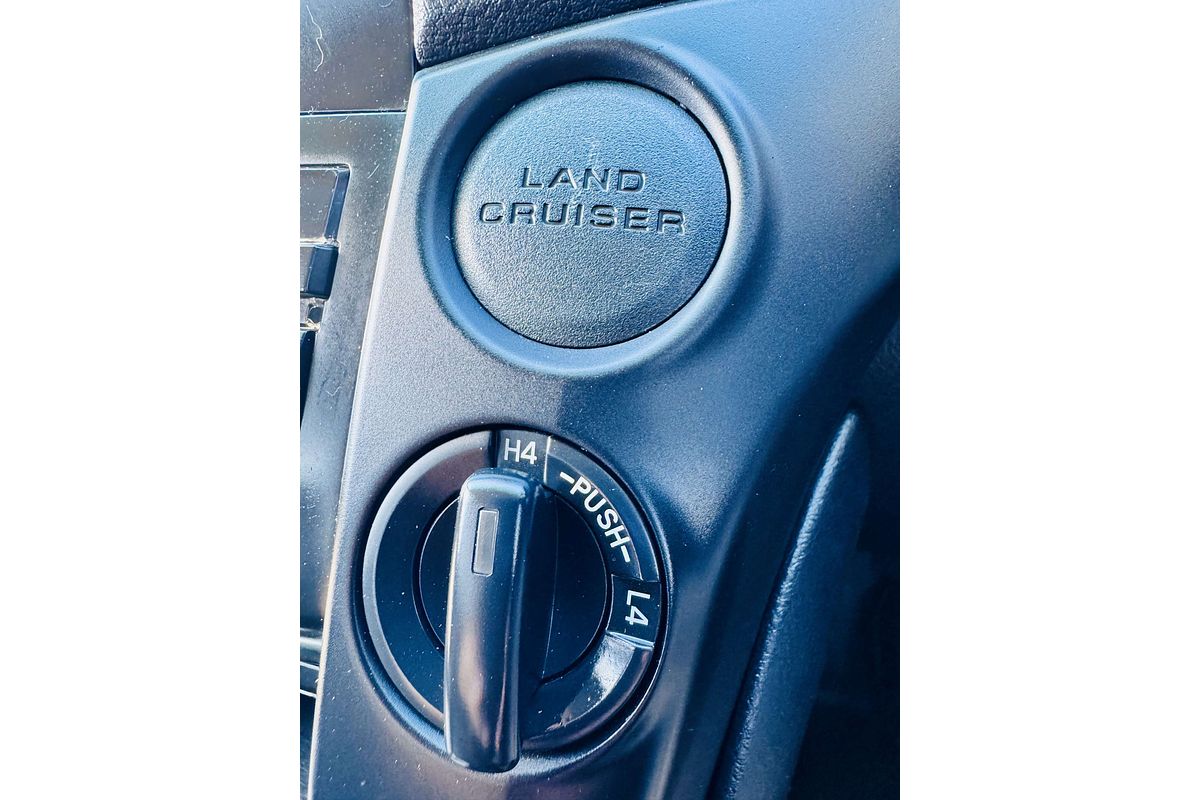 2016 Toyota Landcruiser GX VDJ200R