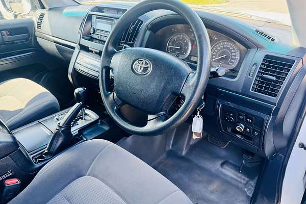 2016 Toyota Landcruiser GX VDJ200R