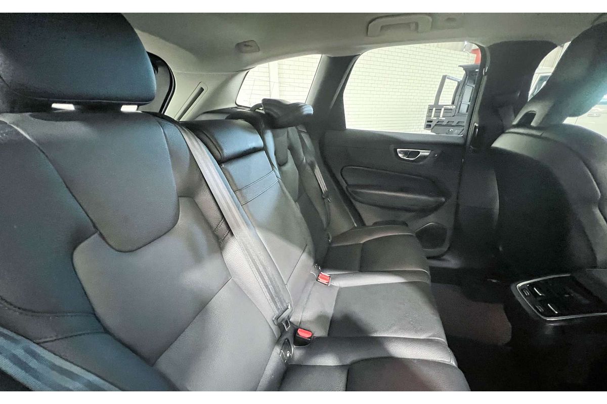 2020 Volvo XC60 T5 Inscription