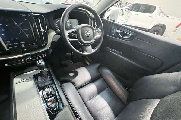 2020 Volvo XC60 T5 Inscription