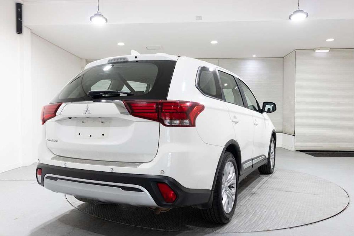 2020 Mitsubishi Outlander ES ZL