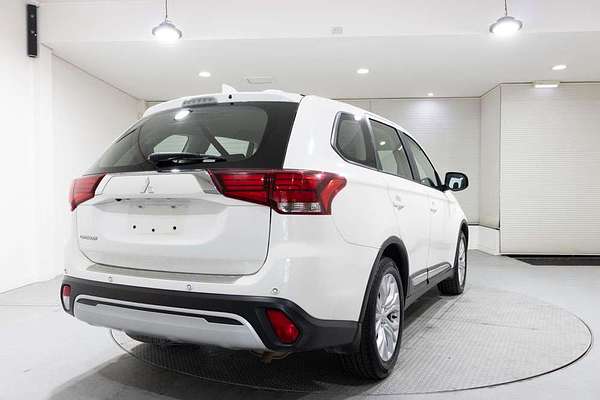 2020 Mitsubishi Outlander ES ZL