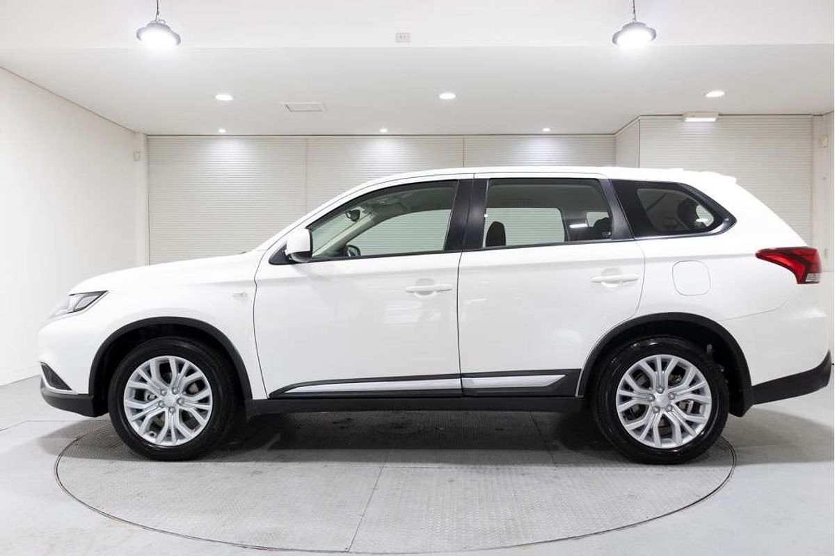 2020 Mitsubishi Outlander ES ZL