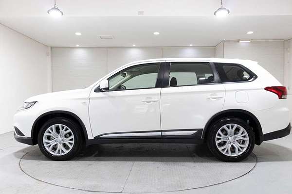 2020 Mitsubishi Outlander ES ZL