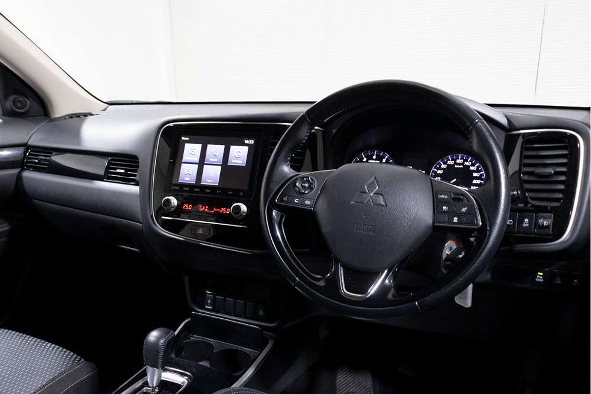 2020 Mitsubishi Outlander ES ZL