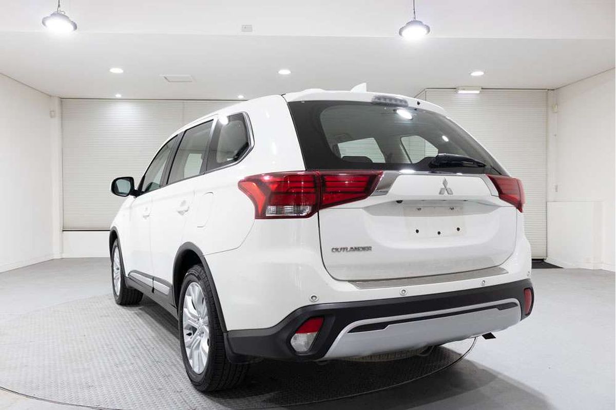 2020 Mitsubishi Outlander ES ZL