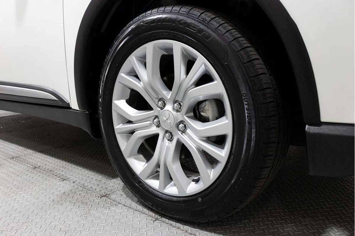 2020 Mitsubishi Outlander ES ZL