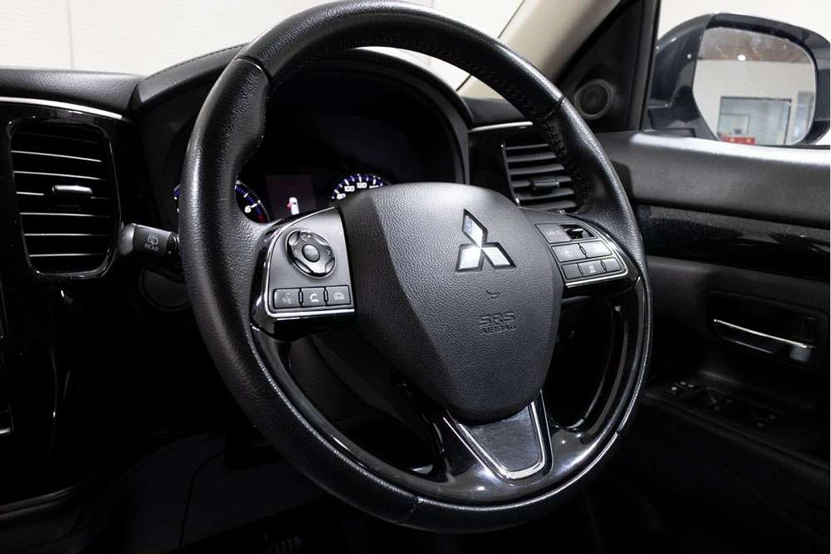 2020 Mitsubishi Outlander ES ZL