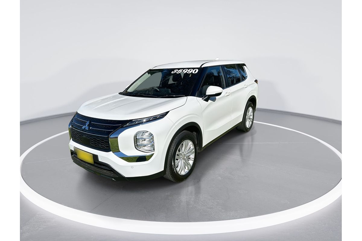 2023 Mitsubishi Outlander ES ZM