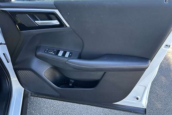 2023 Mitsubishi Outlander ES ZM