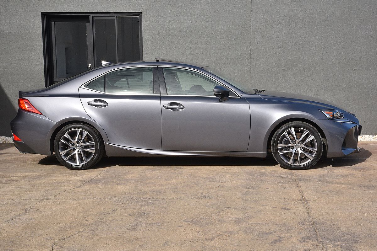 2018 Lexus IS IS300 Luxury ASE30R
