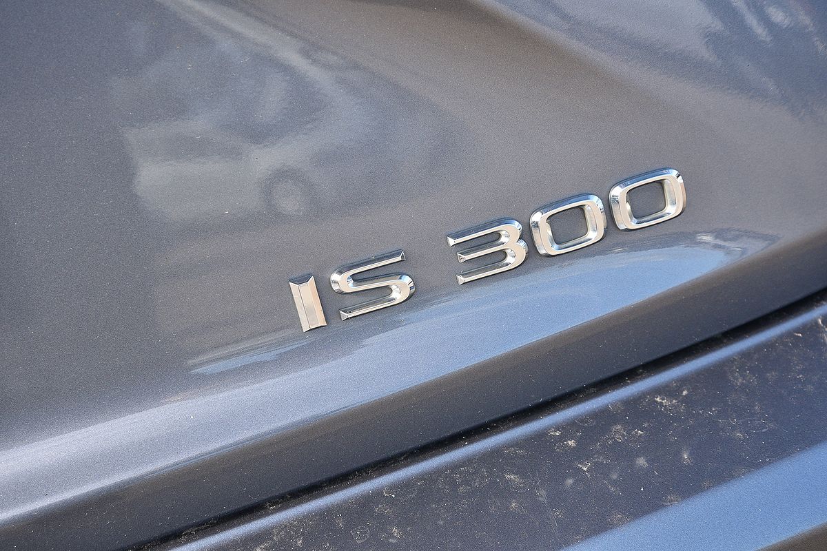 2018 Lexus IS IS300 Luxury ASE30R