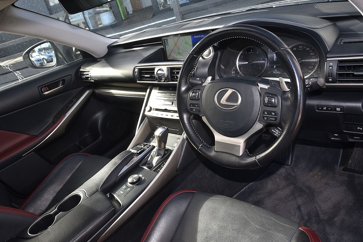 2018 Lexus IS IS300 Luxury ASE30R