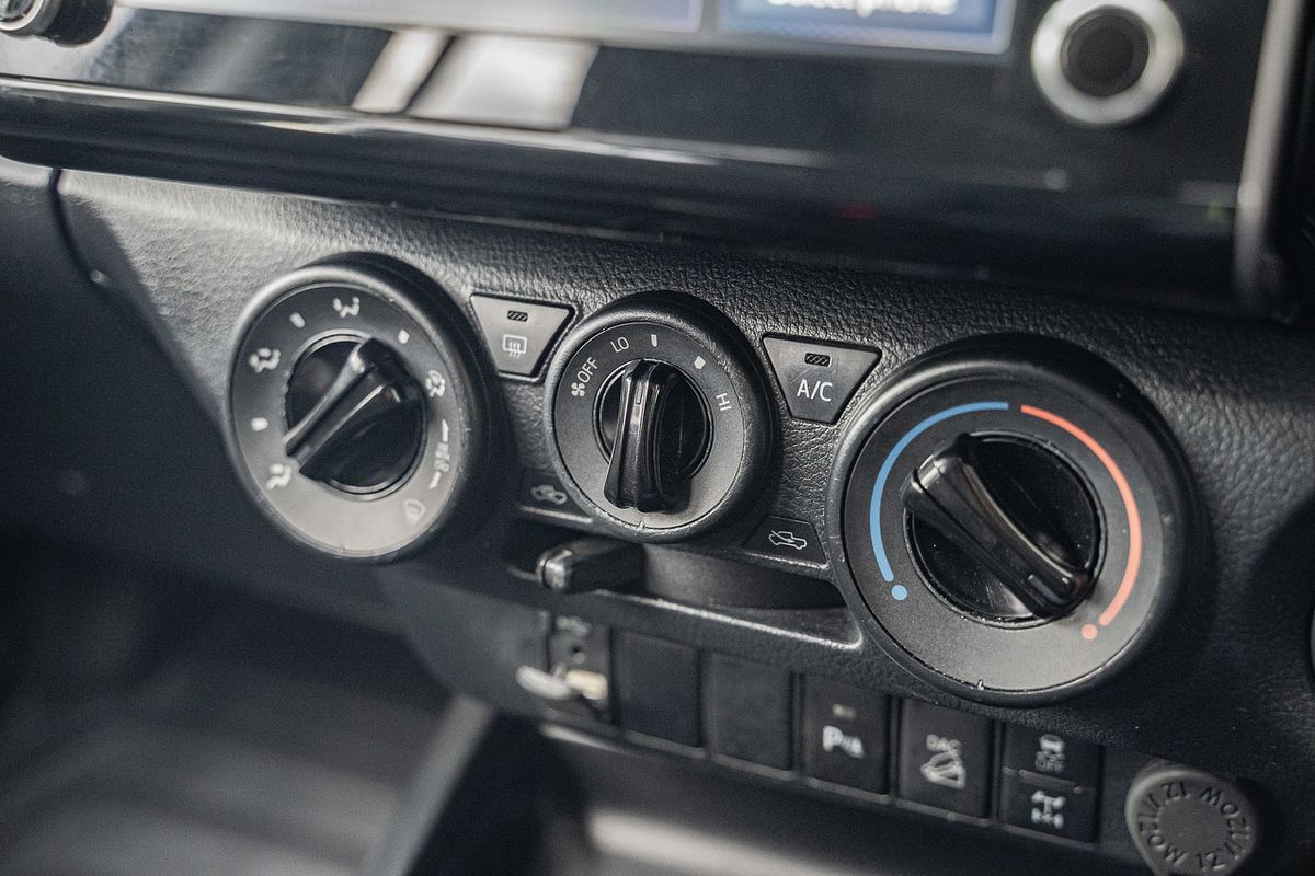 2021 Toyota Hilux SR GUN126R 4X4