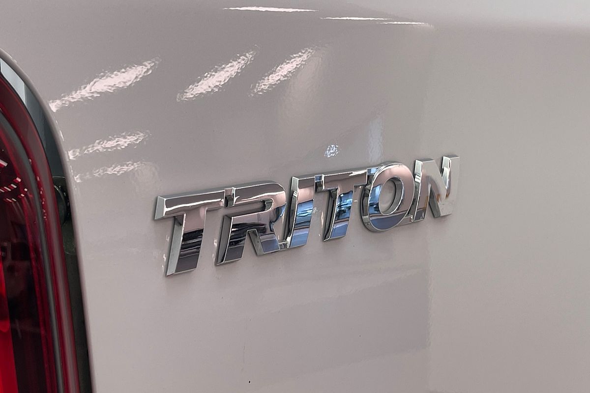 2023 Mitsubishi MR Triton GLS 2.4L D 6A/T 4X4 DC PU