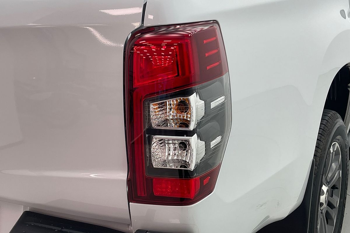 2023 Mitsubishi MR Triton GLS 2.4L D 6A/T 4X4 DC PU