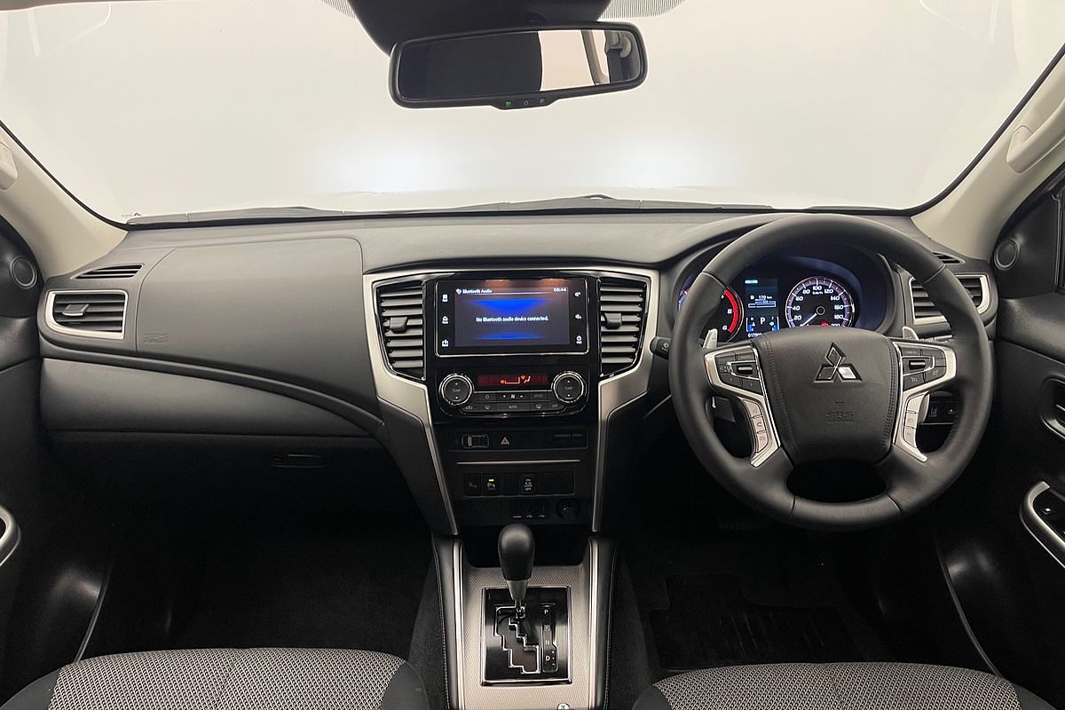 2023 Mitsubishi MR Triton GLS 2.4L D 6A/T 4X4 DC PU