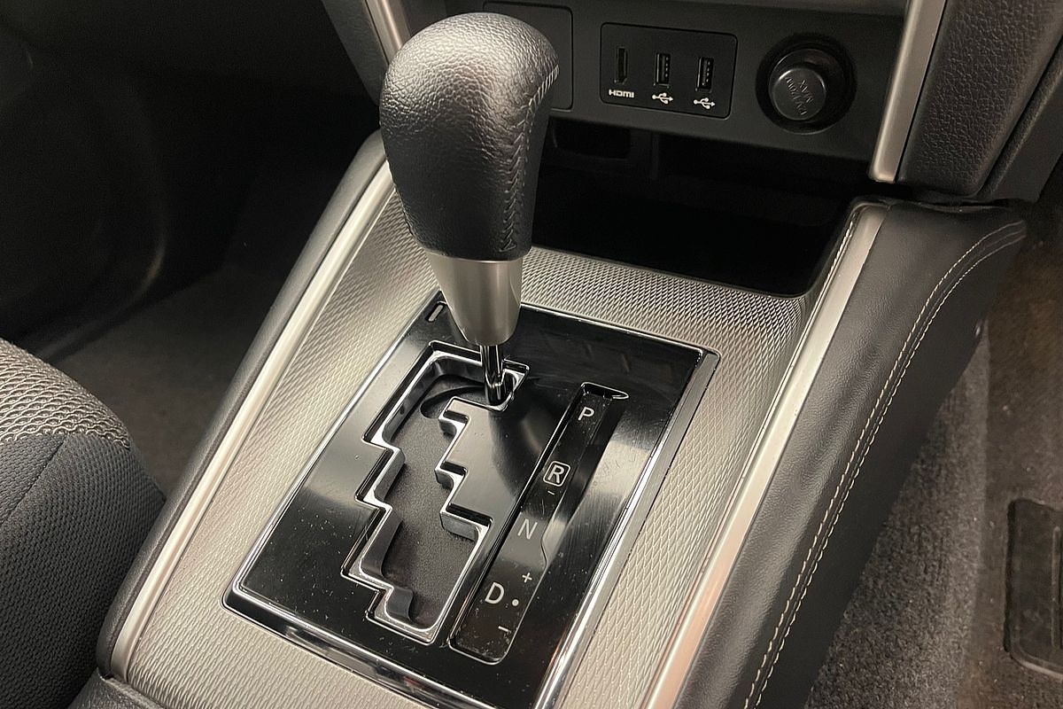 2023 Mitsubishi MR Triton GLS 2.4L D 6A/T 4X4 DC PU