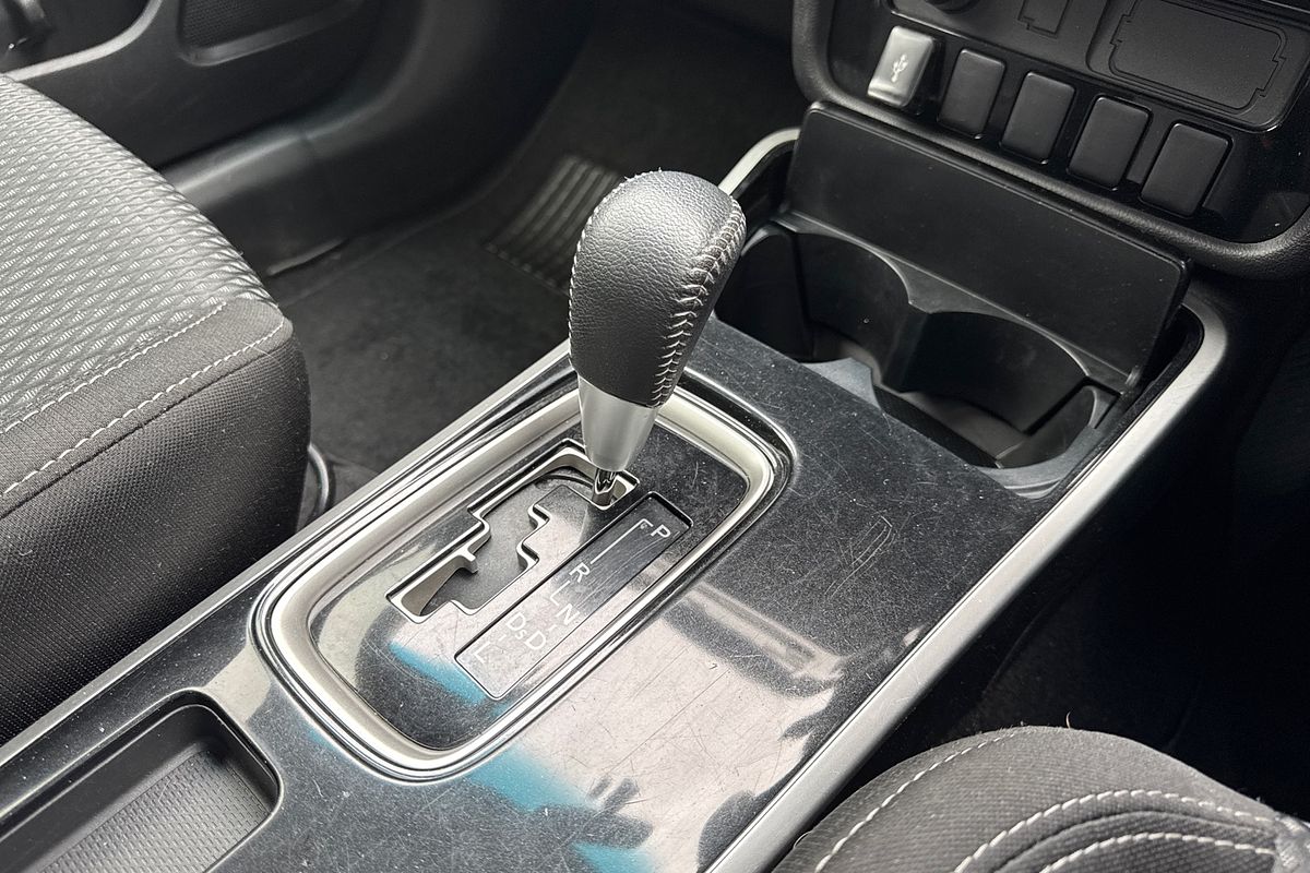 2019 Mitsubishi Outlander ES ZL