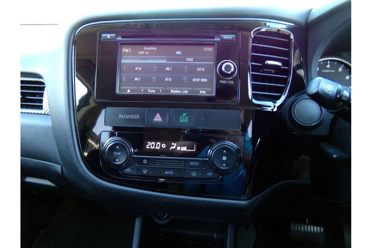 2016 Mitsubishi Outlander LS ZK