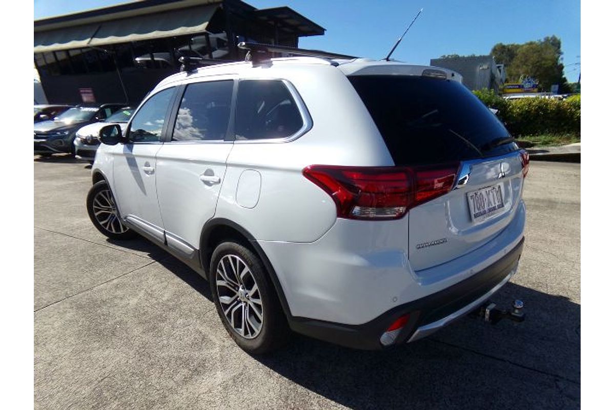 2016 Mitsubishi Outlander LS ZK