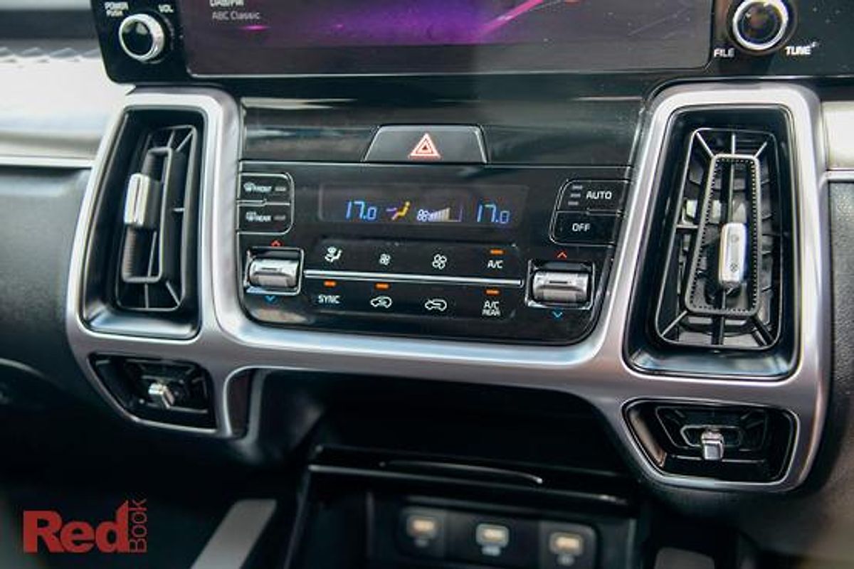 2022 Kia Sorento Sport MQ4