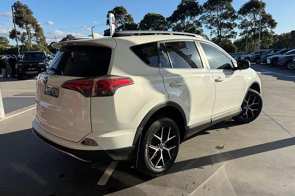 2017 Toyota RAV4 GXL ZSA42R