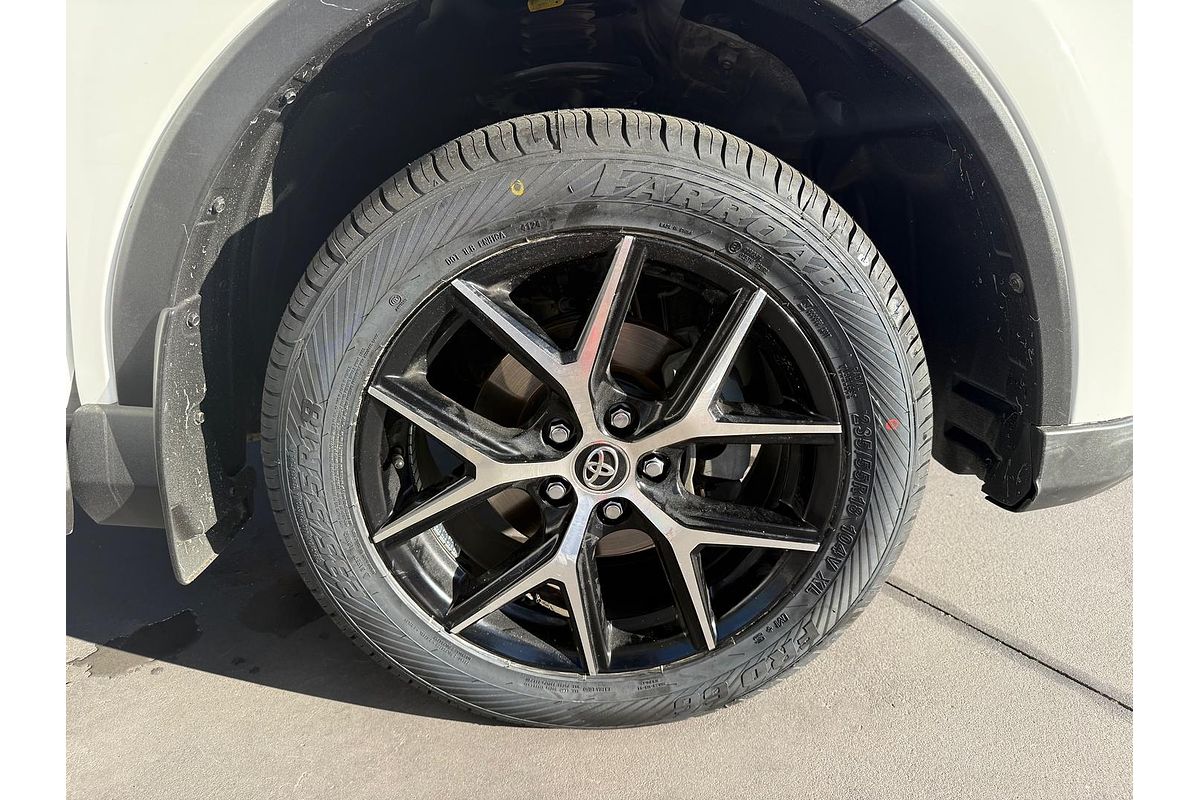 2017 Toyota RAV4 GXL ZSA42R