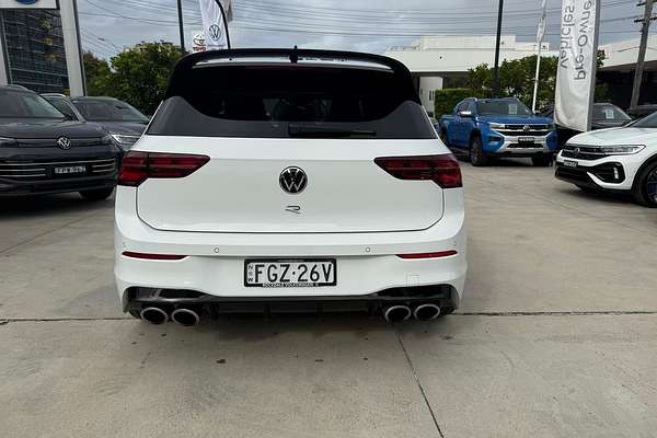 2024 Volkswagen Golf R 8