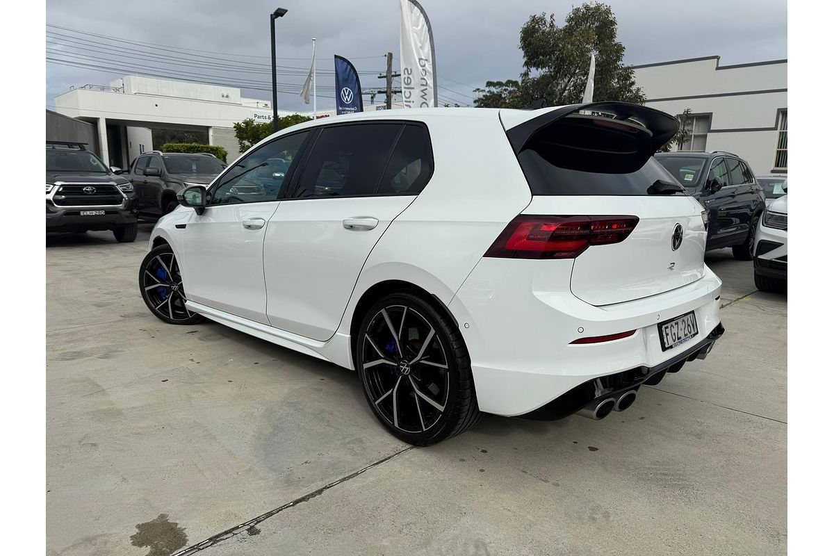 2024 Volkswagen Golf R 8