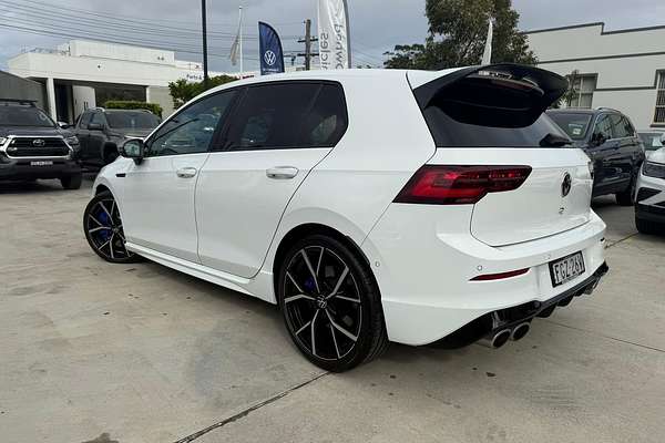2024 Volkswagen Golf R 8