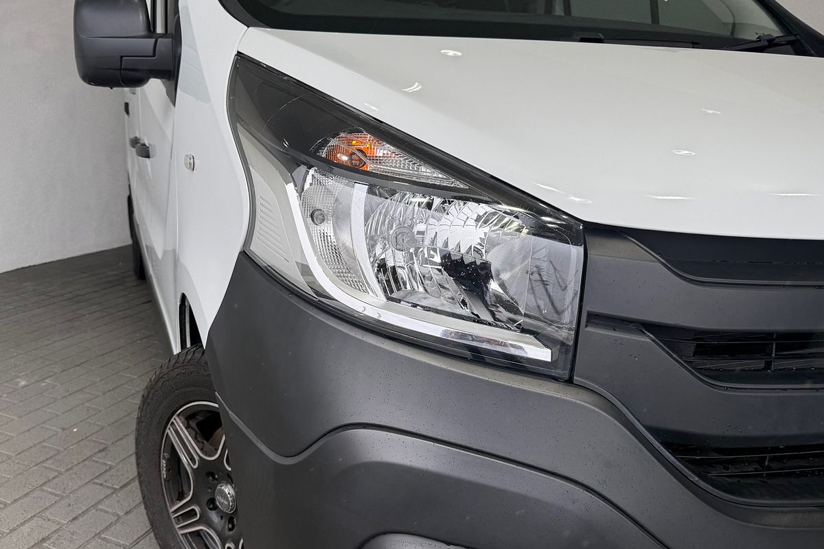 2020 Mitsubishi Express GLX SN LWB
