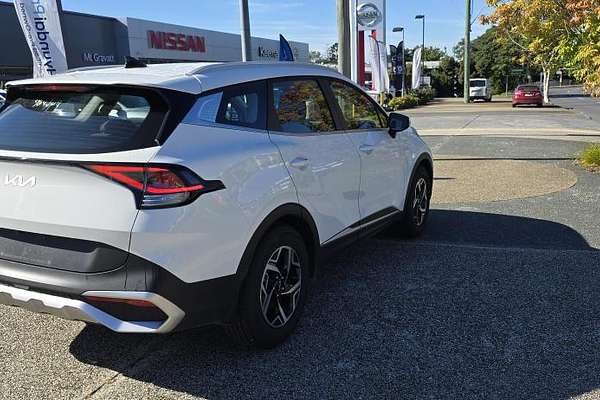 2024 Kia Sportage S NQ5