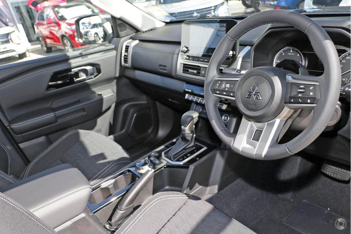 2024 Mitsubishi Triton GLS MV 4X4