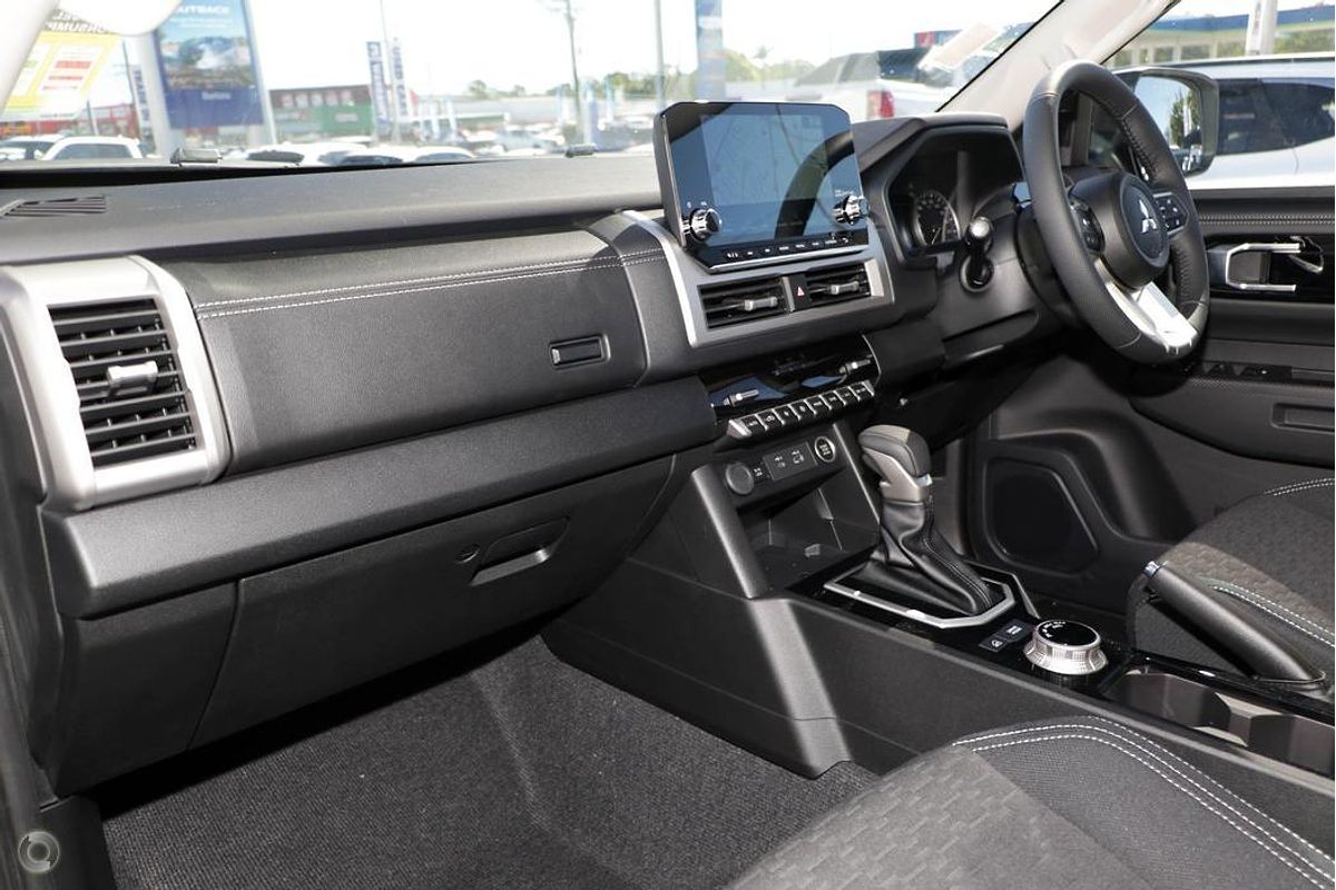 2024 Mitsubishi Triton GLS MV 4X4