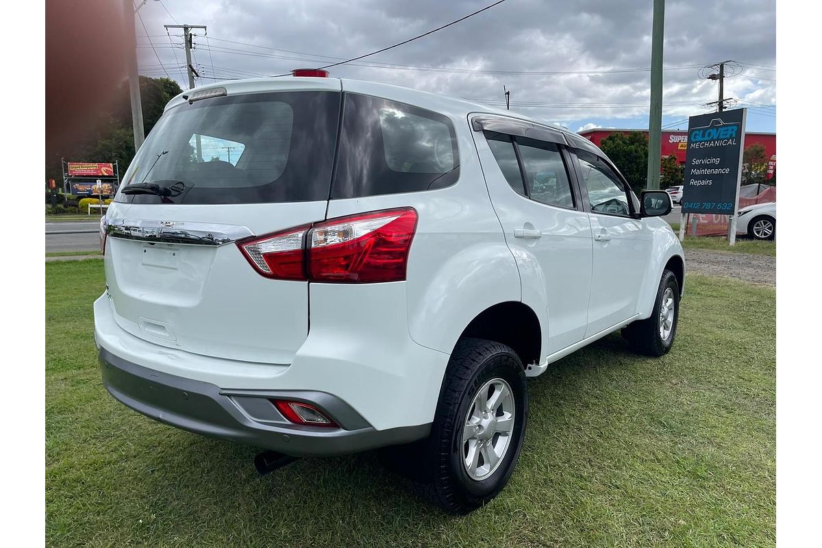 2020 Isuzu MU-X LS-M