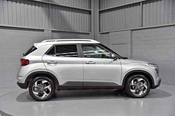 2025 Hyundai Venue Elite QX.V5