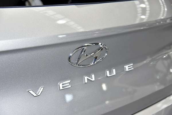 2025 Hyundai Venue Elite QX.V5
