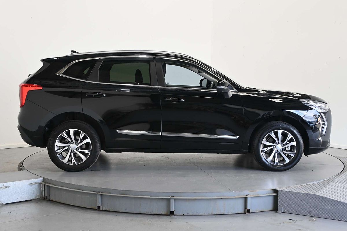 2022 GWM Haval Jolion Lux A01